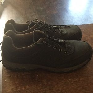 Mens Lace up slip resistant work shoes